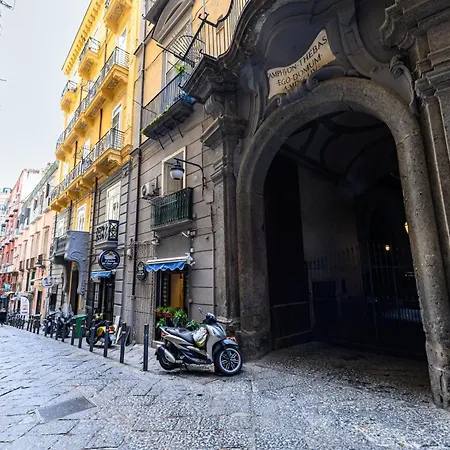 Apartment Via Carlo De Cesare 15 Naples