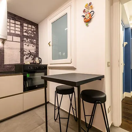 Apartment Via Carlo De Cesare 15 Naples
