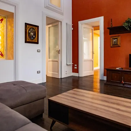 Apartment Via Carlo De Cesare 15 Naples