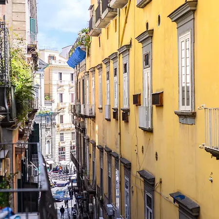 Via Carlo De Cesare 15