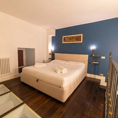 Via Carlo De Cesare 15